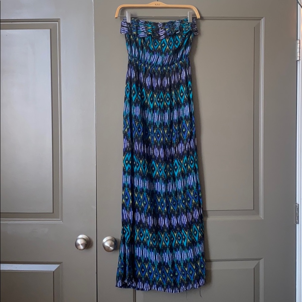 2/$8 Forever 21 Maxi Dress 🌿